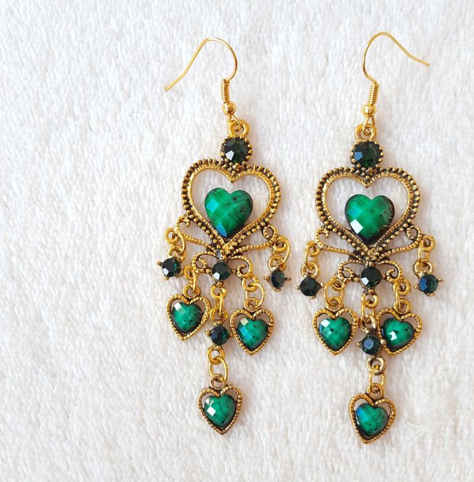 Eleganckie długie kolczyki złoty zielony kolor serce retro boho orient