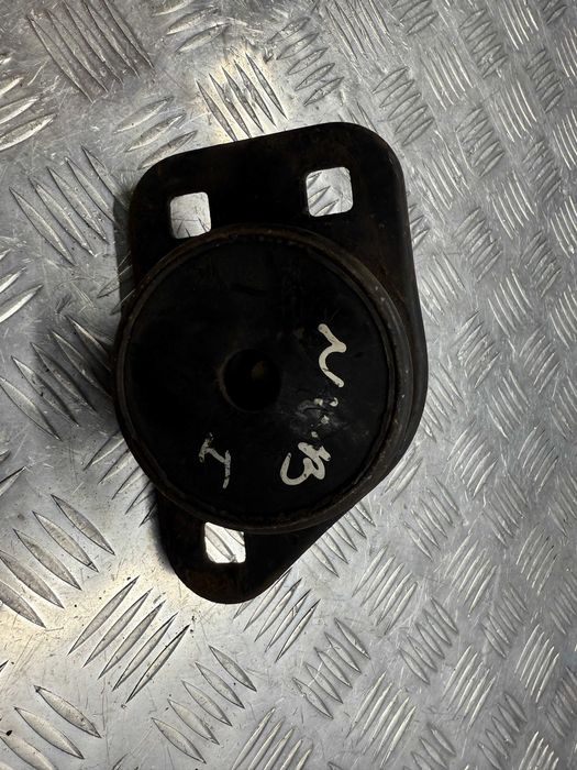 Подушка опора двигателя правая daewoo nubira 96308431