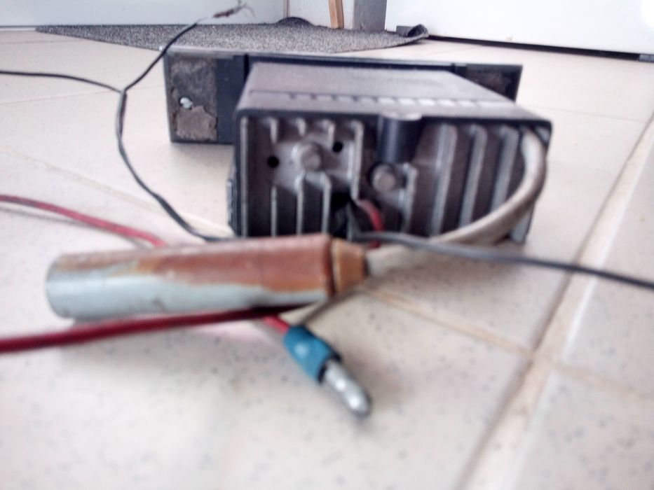 Rádio automóvel antigo AM