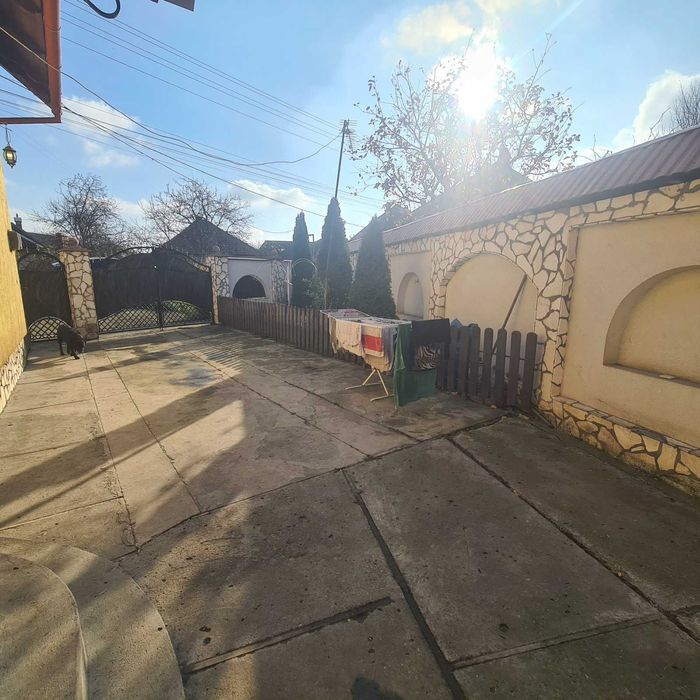 Продається чудовий сімейний будинок в м.Берегово