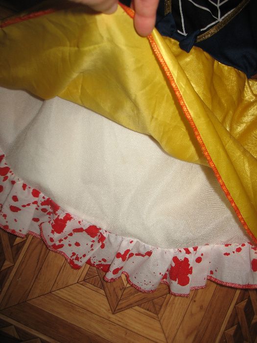 платье на Хэллоуин Белоснежки на 5-7 лет сукня на хелловін