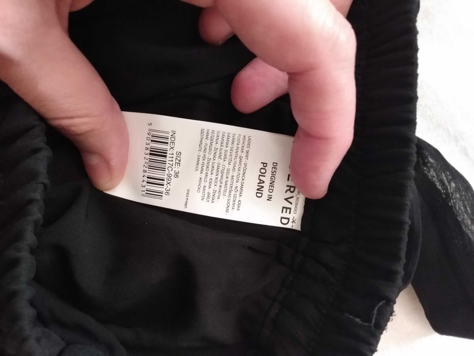 Sprzedam czarną spódniczkę rozmiar 36 dla dziewczynki RESERVED