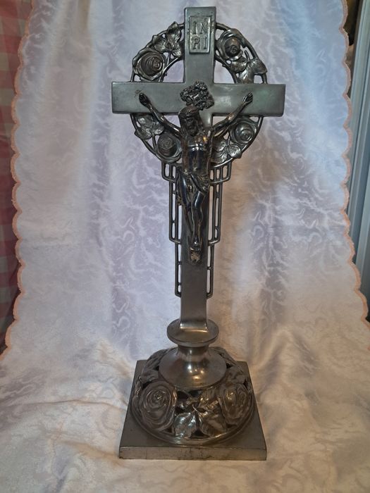 Stary Krucyfiks Art Deco