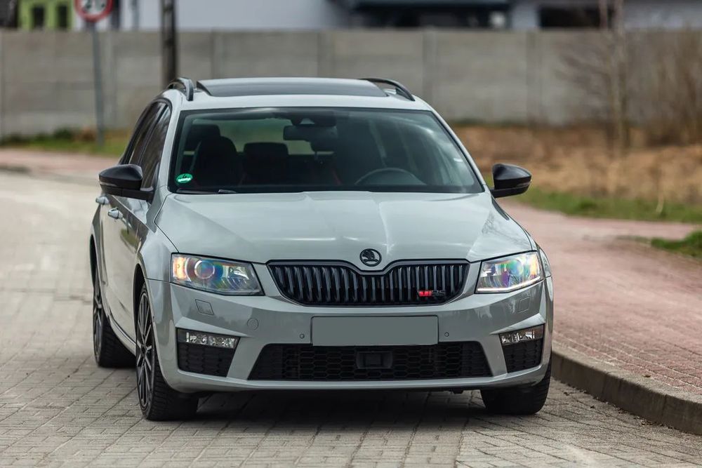 Skoda Octavia Challenge VRS STAHL GRAU Panorama DSG ACC Kamera el.fotele FULL OPCJA