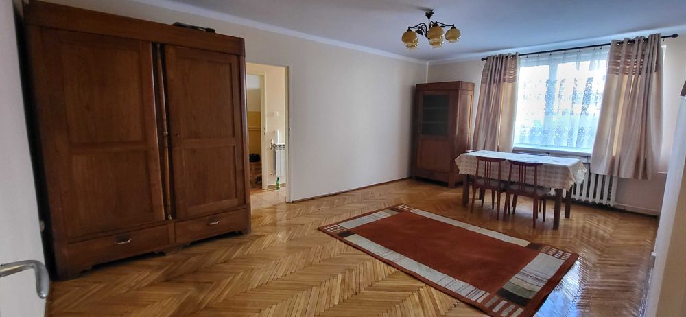 Wynajmę mieszkanie – Ostrowiec Św. ul. Mickiewicza 38 metrów