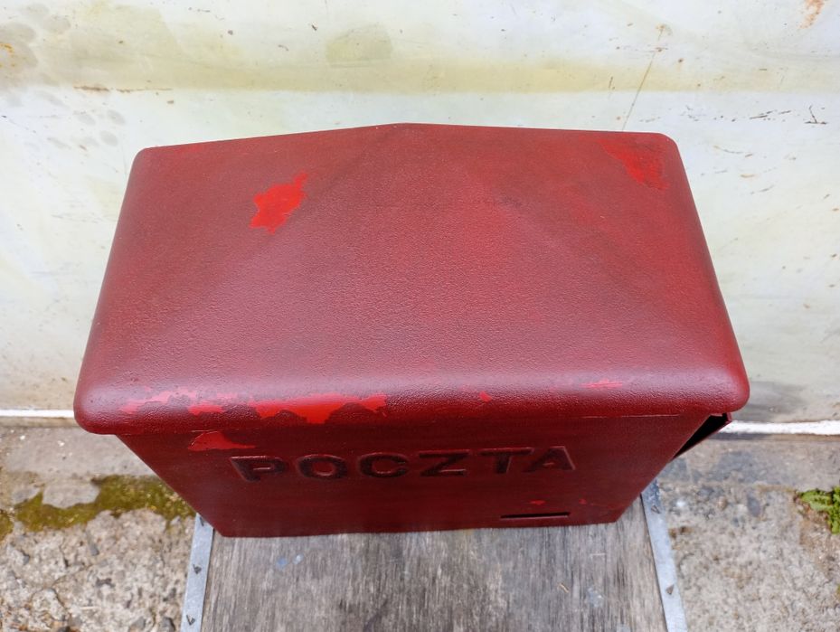 Stara Skrzynka Pocztowa na Listy Ciężka