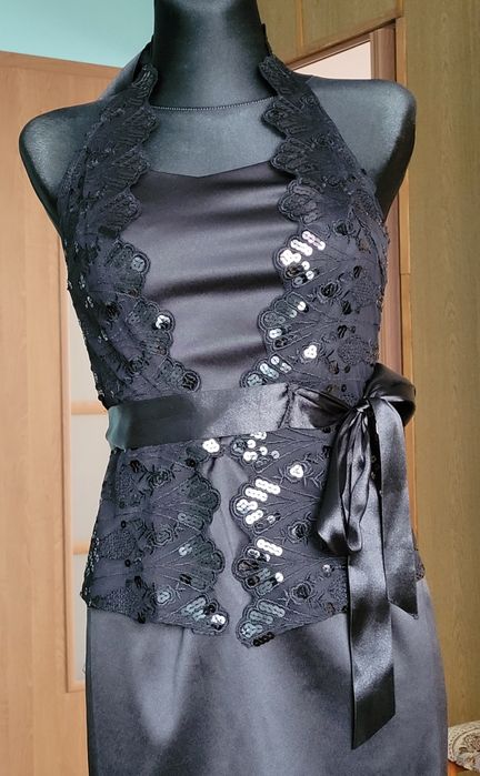 Sukienka czarna z cekinami