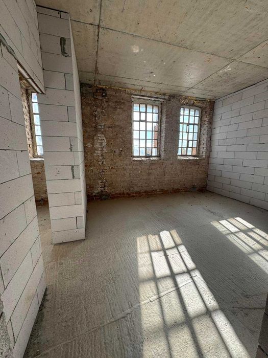 Продаж комплексу комерційна нерухомість м.Полонне