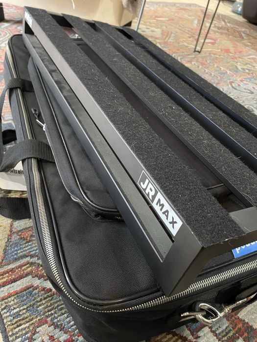 Pedaltrain Jr Max SC e mounting brackets