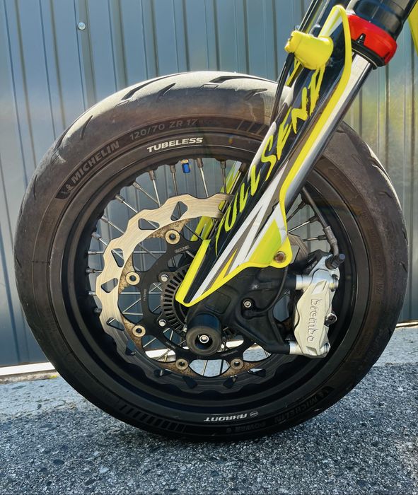Husqvarna 701 SUPERMOTO