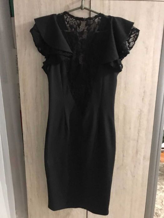 Плаття трикотажне з гіпюровими вставками