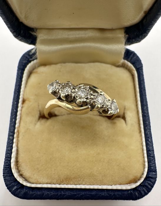Złoty pierścionek antyk z diamentami 0,25ct