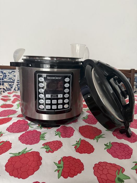 Panela de pressão elétrica