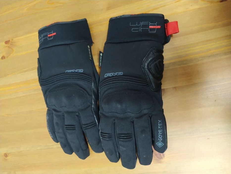 Luvas Five wfx city short