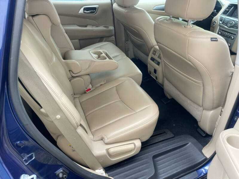 2017 Nissan Pathfinder