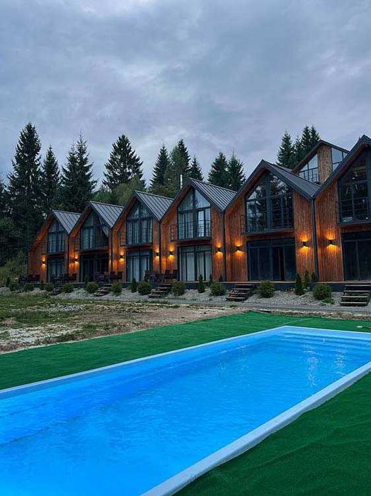 Продаю котеджне містечко в Яблуниці (Буковель). Працюючий бізнес.