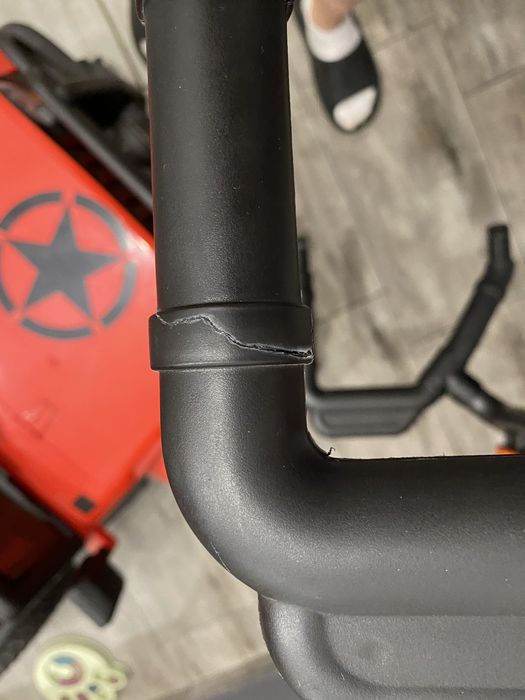 Sprzedam samochód dzieciecy Jeep 2os