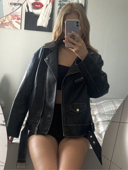 Косуха під вінтаж BERSHKA