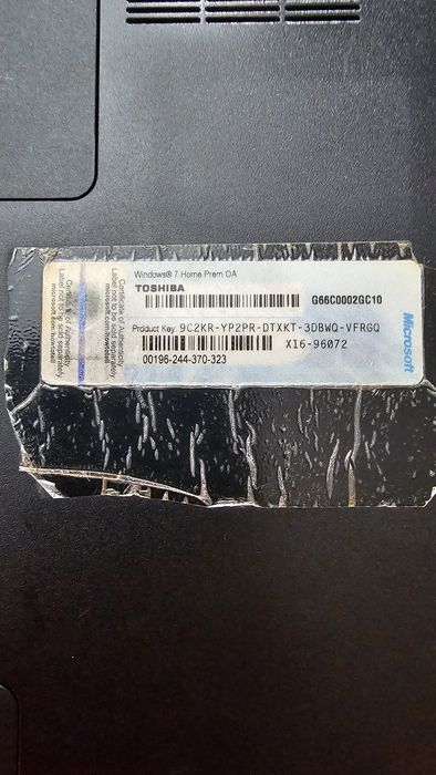 Laptop toshiba satellite C855-12M