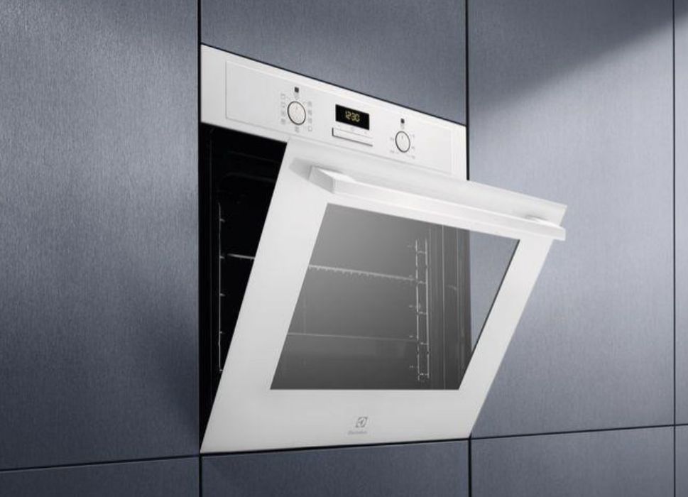 Духовка електрична Electrolux EOF3H40BW, біла, Польща