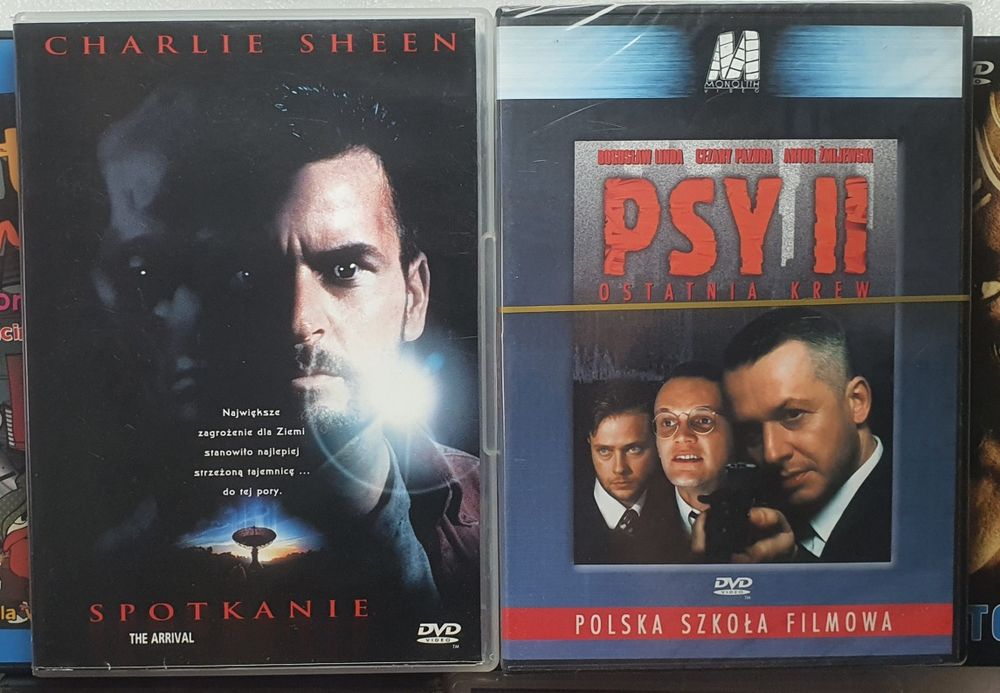 Zestaw 7 Filmów DVD Spotkanie/ Smakosz/ Psy 2 (folia) / Gwiezdne Wrota