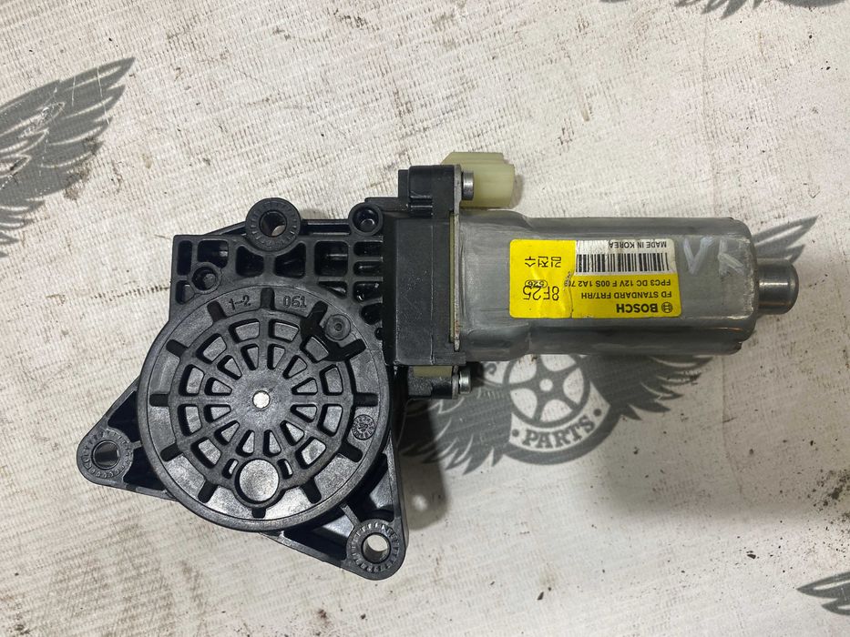 Моторчик Стеклоподьемник на Hyundai I30