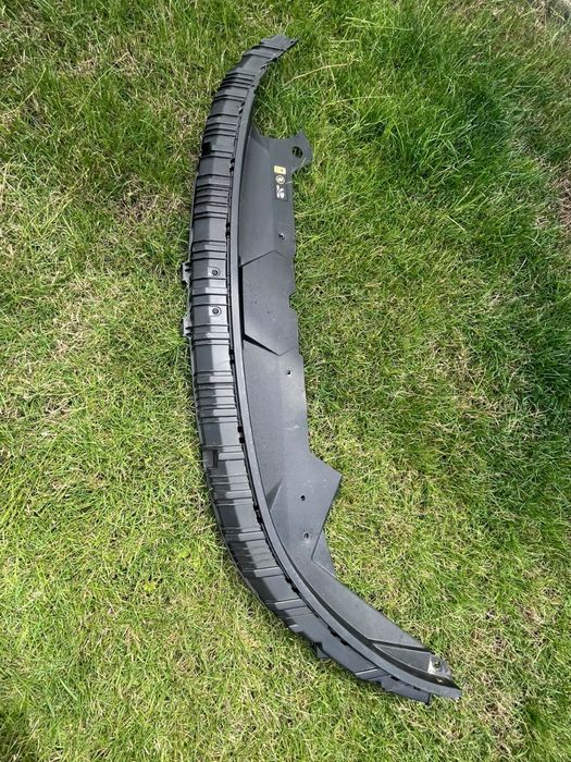 Решітка бампера Кіа Ніро