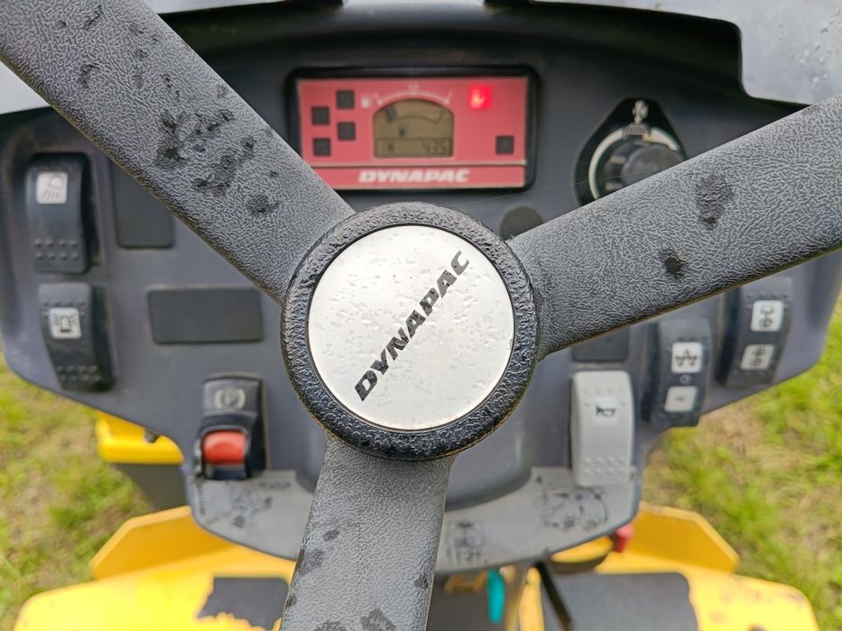 Walec drogowy Dynapac CC 1200
