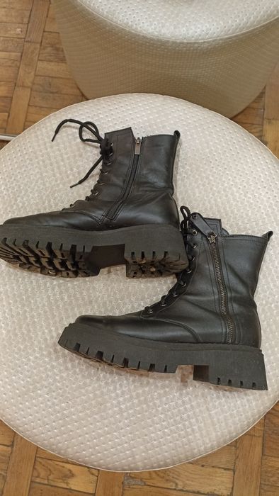 Ботинки кожаные , зимние 39 размер 25см