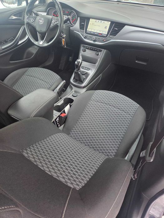 Opel Astra 2016r 1,6Diesel 110 Km Alu Navi GWARANCJA