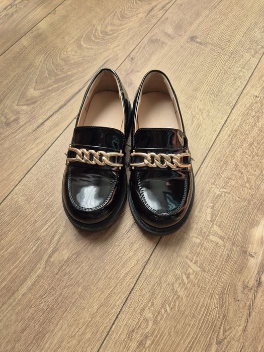 Buty lakierowane r.29