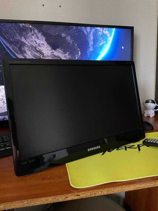 Телевизор / Монитор SAMSUNG SyncMaster LD220HD > 22" 1080P