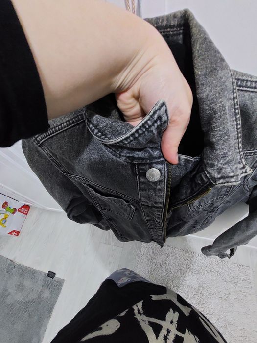 Reserved s kurtka jeansowa damska postarzana