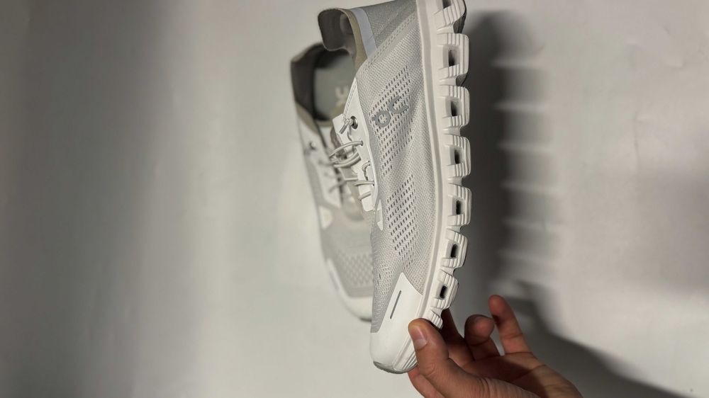Buty Cloud On sport 5 white