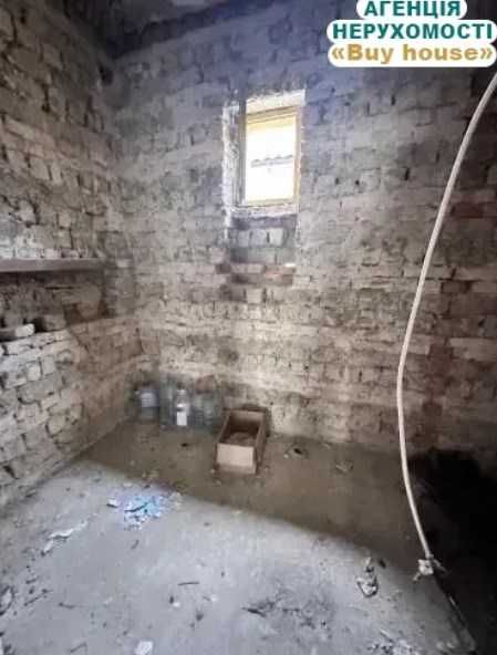 Продаж будинку в Сваляві  300 від центру міста