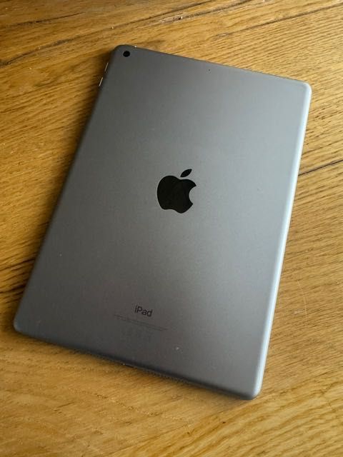 APPLE iPad 6 generacji model A1893 Bat. 96%