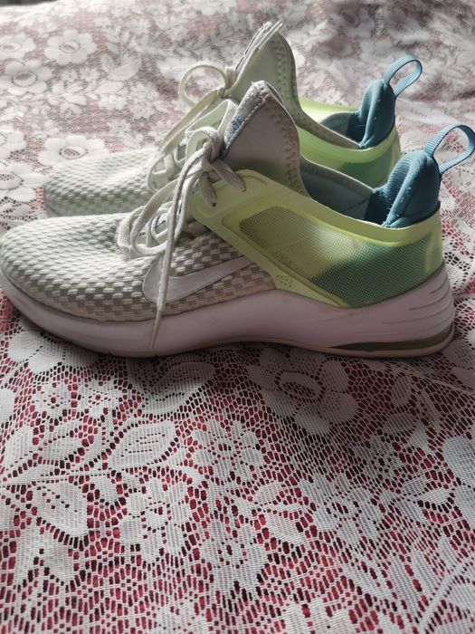 Кросівки Nike розмір 39