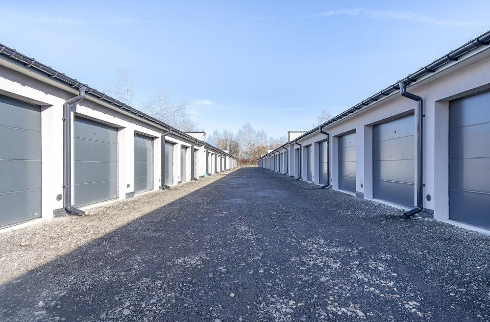 (Rezerwacja) Nowy, murowany garaż 17 m² do wynajęcia, automat. brama, Będzin, Warpie ul. Pileckiego - Widok 4