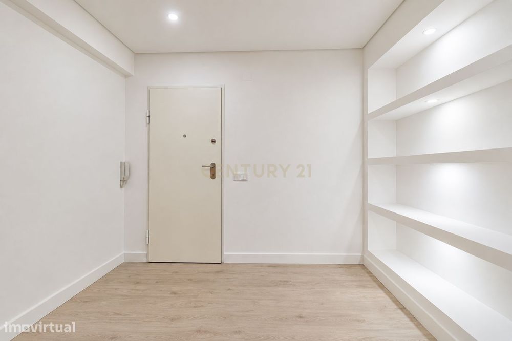 Apartamento T2 Renovado | Moinhos da Funcheira