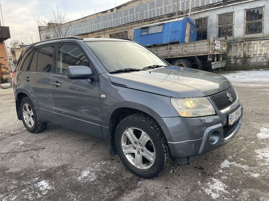 Suzuki Grand Vitara 2.0 Газ