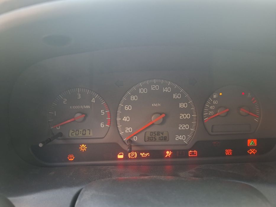 Em muito bom estado , com manutenção em dia.