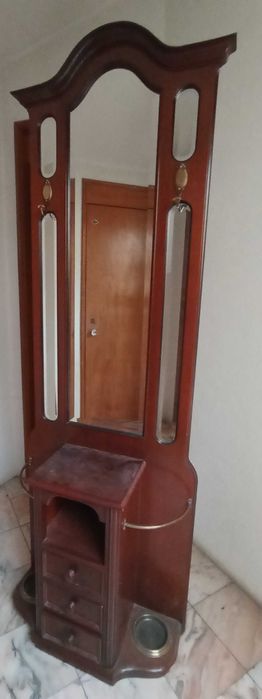 Bengaleiro com espelho em mogno