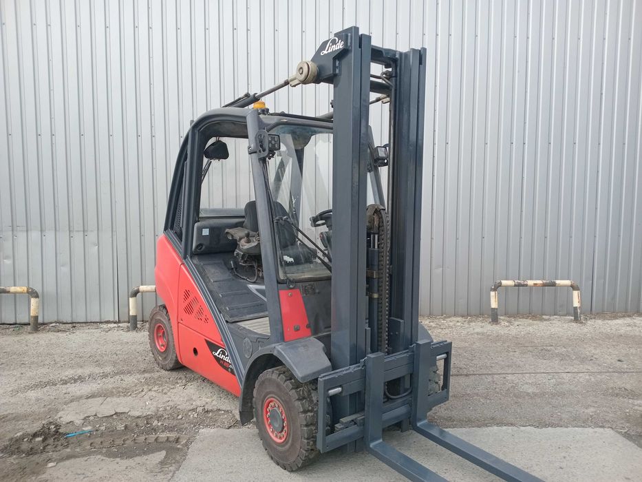 Навантажувач Б.в. LINDE 2.5t , 5m