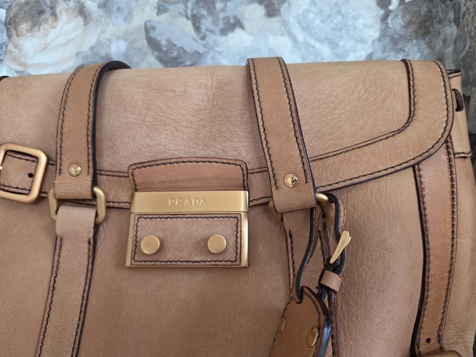 Шкіряна сумка Prada Camel оригінал