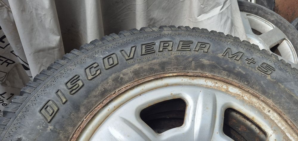 Kompletne koła Nissan Navara DISCOVER M+S 255/60R17 NOWE