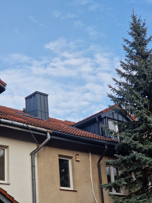 Usługi dekarskie | Dekarz | Naprawa dachu | Rynny | Dachy