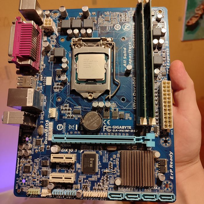 i7 3770 / DDR3 8gb / Gigabyte GA-H61M