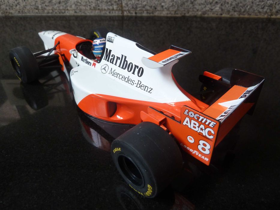1:18 Minichamps, McLaren Mercedes MP4/10, Hakkinen, Marlboro, AutoArt