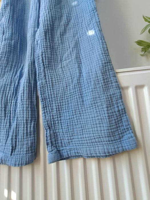 Spodnie luźne muślinowe letnia szerokie dzwony 134