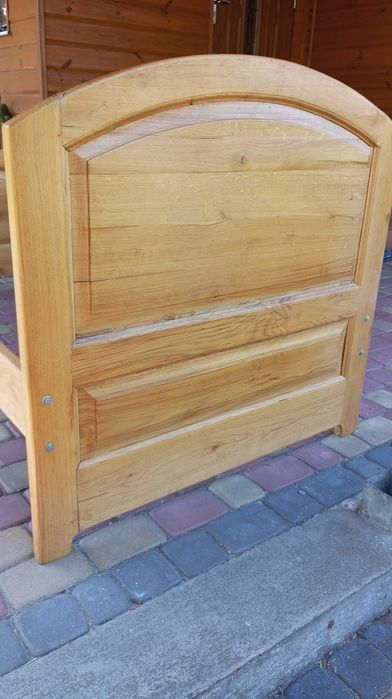 Дубове ліжко 200×90 см, масив. Односпальне, півтораспальне